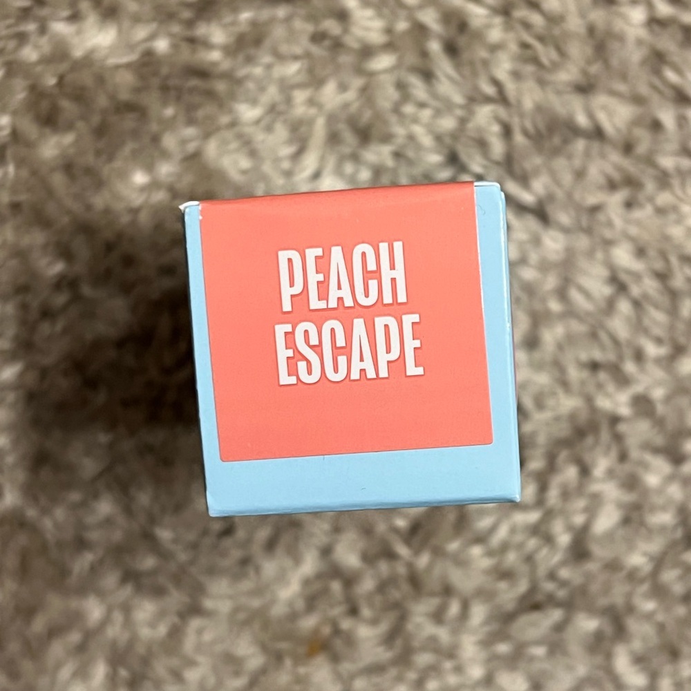 Jeffree Star Peach Escape liquid blush